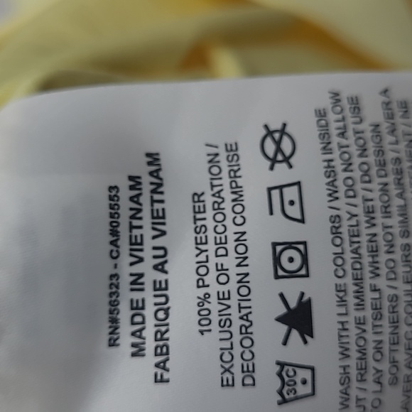 Nike Tech Pack Women's Soft Yellow Skorts Size XL - Picture 10 of 11